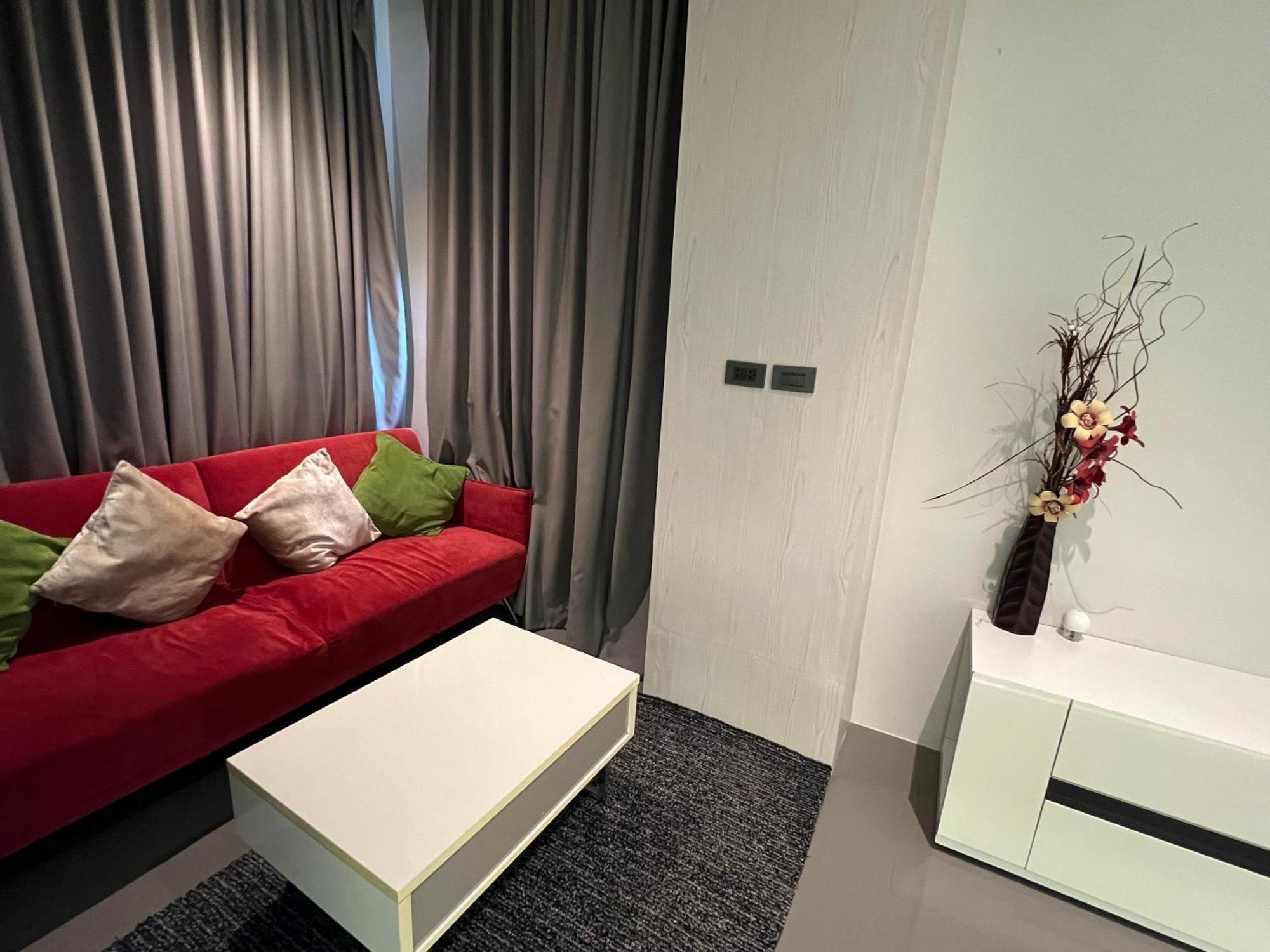 Naiharn Relife By Nataly Apartment Nai Harn Exterior photo