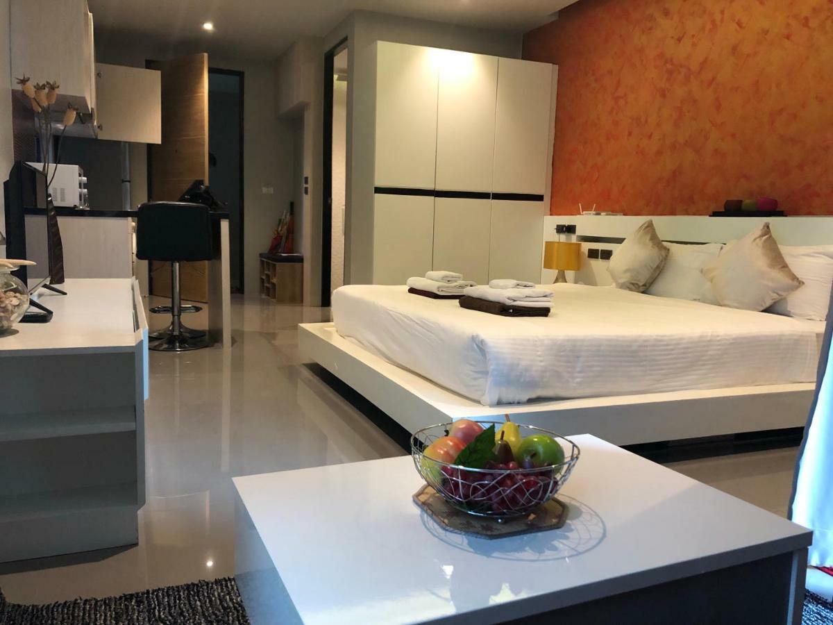 Naiharn Relife By Nataly Apartment Nai Harn Exterior photo